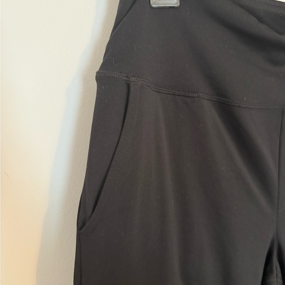 Xersion Black Quick-Dri Joggers - Picture 4 of 8